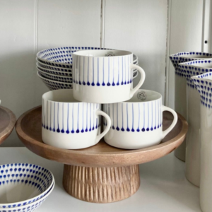 Loisa Acacia Cake Stand